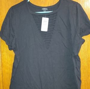 Torrid size 1 destructed tee nwt